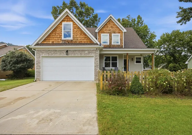 Single family home for sale at 157 Willow Crk Dr, Soddy Daisy, TN 37379 | MLS# 3505876