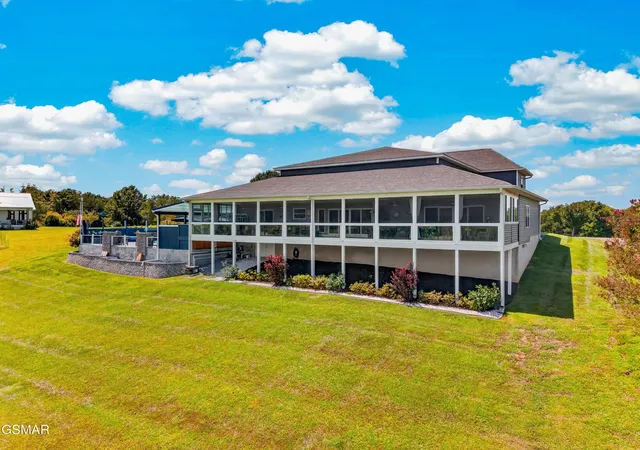Photo 4 of Sale Pending at 1964 Harbor Hills, Dandridge, TN 37725 | MLS# 3591777 | Listing updated on 2026-09-15