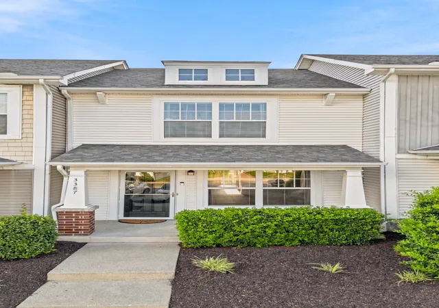 Photo 2 of Townhouse for sale at 3387 Harpeth Springs Dr, Nashville, TN 37221 | MLS# 3510206 | Listing updated on 2026-09-15