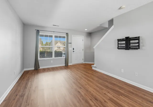 Photo 4 of Townhouse for sale at 3387 Harpeth Springs Dr, Nashville, TN 37221 | MLS# 3510206 | Listing updated on 2026-09-15