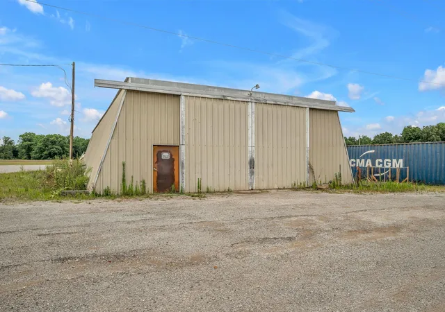 Photo 3 of Land for sale at 1259 Petty Rd, White Bluff, TN 37187 | MLS# 3510357 | Listing updated on 2026-09-11