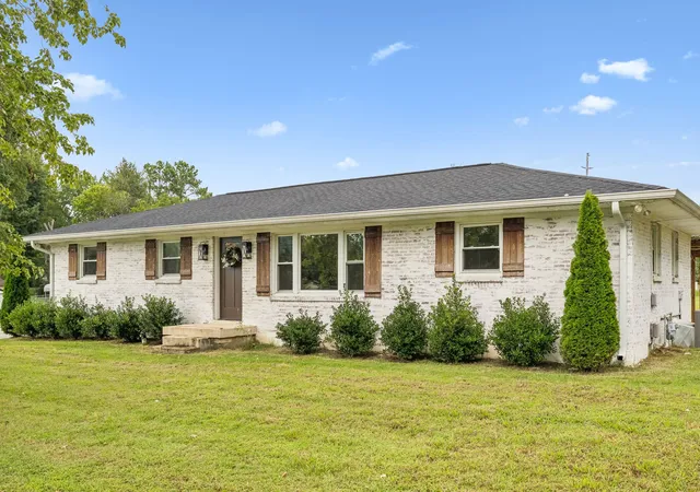 Photo 1 of Single family home for sale at 200 Blackpatch Dr, Springfield, TN 37172 | MLS# 3506099 | Listing updated on 2026-09-08