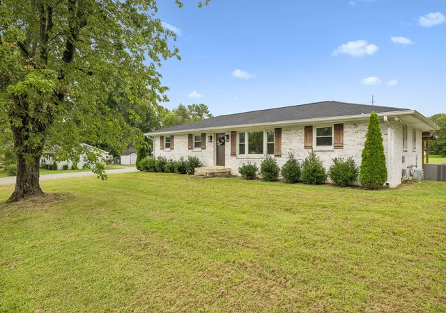 Photo 3 of Single family home for sale at 200 Blackpatch Dr, Springfield, TN 37172 | MLS# 3506099 | Listing updated on 2026-09-08