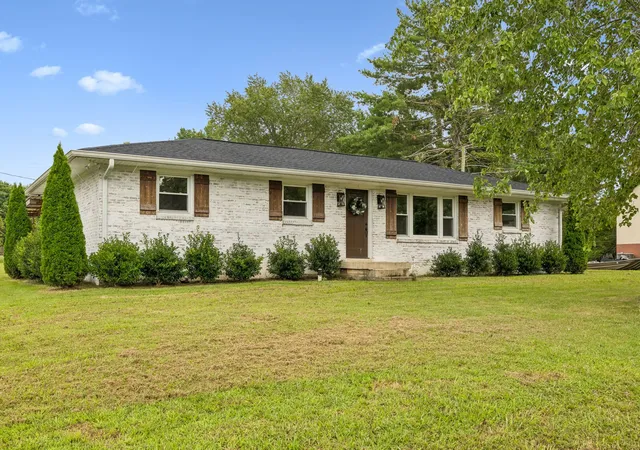 Photo 4 of Single family home for sale at 200 Blackpatch Dr, Springfield, TN 37172 | MLS# 3506099 | Listing updated on 2026-09-08