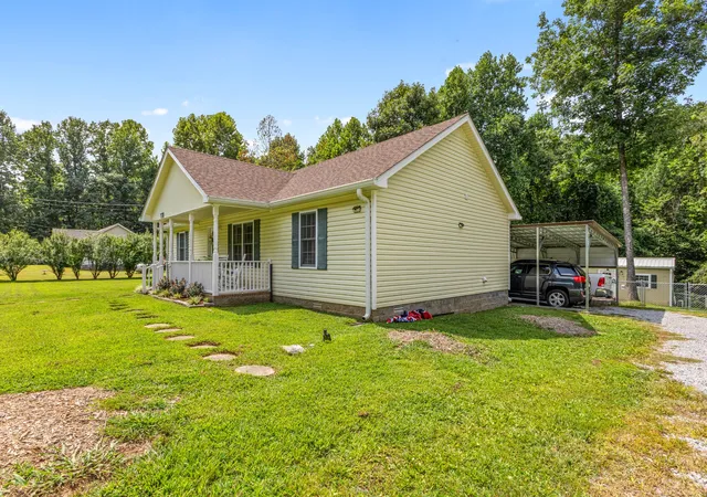 Photo 3 of Single family home for sale at 2984 Petway Rd, Ashland City, TN 37015 | MLS# 3509997 | Listing updated on 2026-09-15