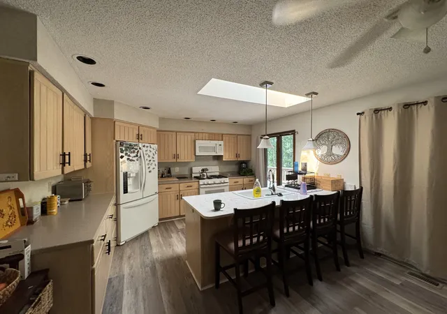 Photo 3 of Single family home for sale at 126 Rolling Green Dr, Crossville, TN 38558 | MLS# 3506496 | Listing updated on 2026-09-12
