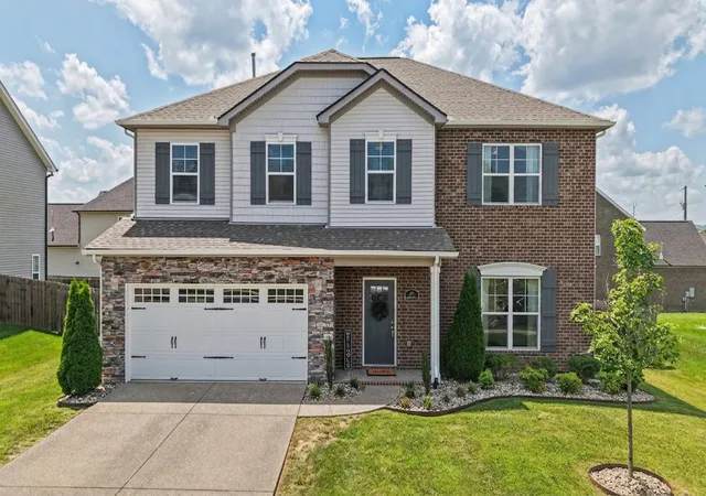 Photo 4 of Single family home for sale at 1383 Wentworth Dr, Gallatin, TN 37066 | MLS# 3507969 | Listing updated on 2026-09-17