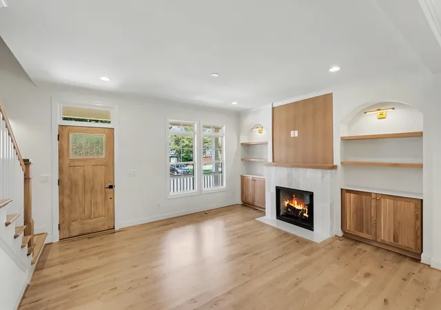 Photo 4 of Single family home for sale at 128 41st Avenue N, Nashville, TN 37209 | MLS# 3508118 | Listing updated on 2026-09-09