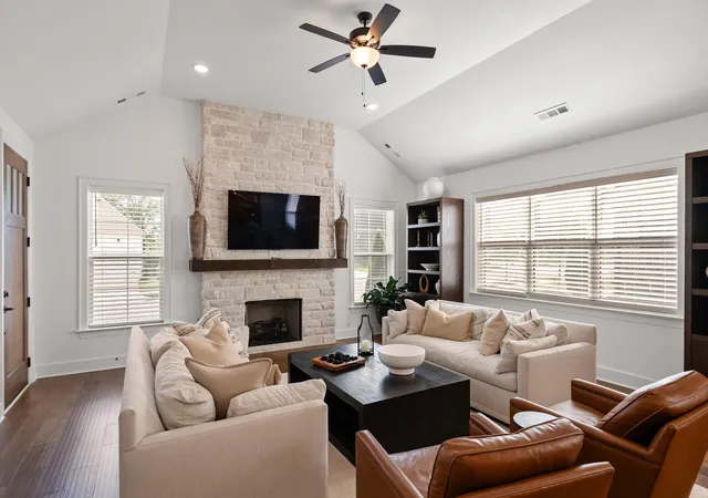 Photo 3 of Single family home for sale at 3312 Longport Ln, Thompsons Station, TN 37179 | MLS# 3510019 | Listing updated on 2026-10-04