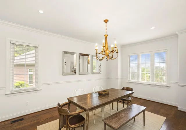 Photo 4 of Single family home for sale at 108 Hunters Rn, Nashville, TN 37209 | MLS# 3527043 | Listing updated on 2026-09-15