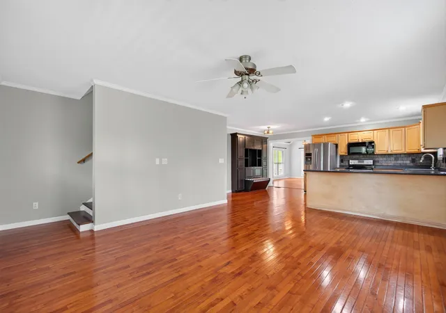 Photo 3 of Single family home for sale at 254 Sherwood Forest Rd, Livingston, TN 38570 | MLS# 3511101 | Listing updated on 2026-09-14