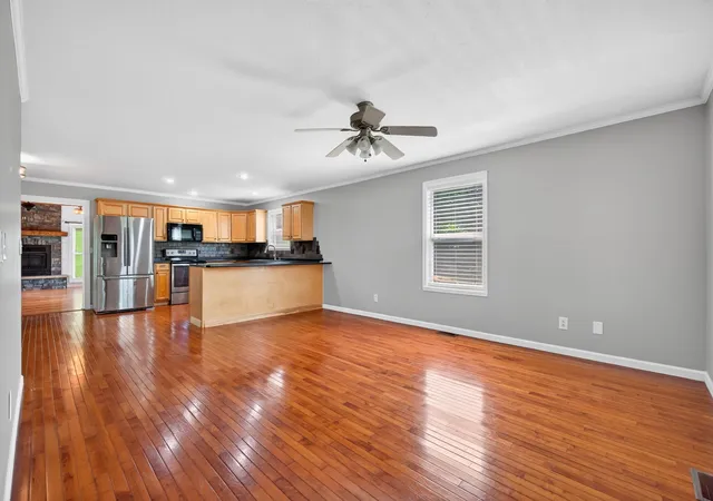 Photo 4 of Single family home for sale at 254 Sherwood Forest Rd, Livingston, TN 38570 | MLS# 3511101 | Listing updated on 2026-09-14