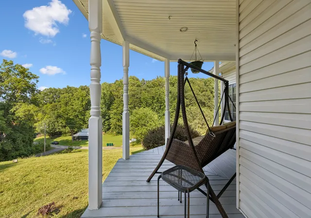Photo 3 of Single family home for sale at 206 Collier Ave, Waverly, TN 37185 | MLS# 3510623 | Listing updated on 2026-09-08