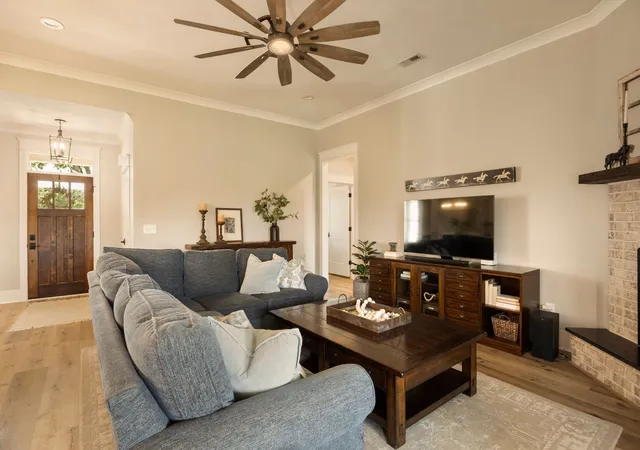 Photo 4 of Single family home for sale at 3750 John Bill Dobbins Rd, Williamsport, TN 38487 | MLS# 3512764 | Listing updated on 2026-09-27