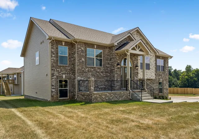 Photo 3 of Single family home for sale at 794 Carrillo Dr, Clarksville, TN 37040 | MLS# 3510780 | Listing updated on 2026-09-15