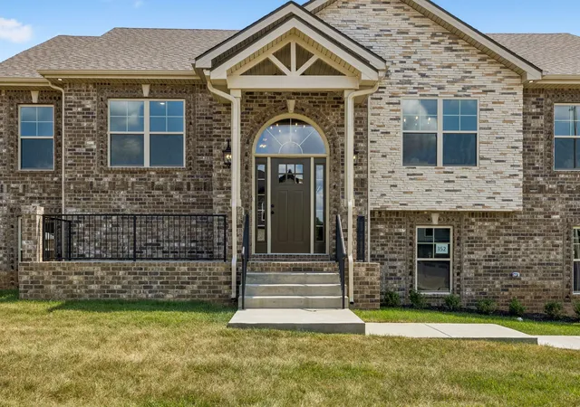 Photo 4 of Single family home for sale at 794 Carrillo Dr, Clarksville, TN 37040 | MLS# 3510780 | Listing updated on 2026-09-15