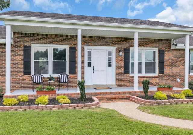 Photo 4 of Single family home for sale at 2151 Abiff Rd, Burns, TN 37029 | MLS# 3512464 | Listing updated on 2026-09-14