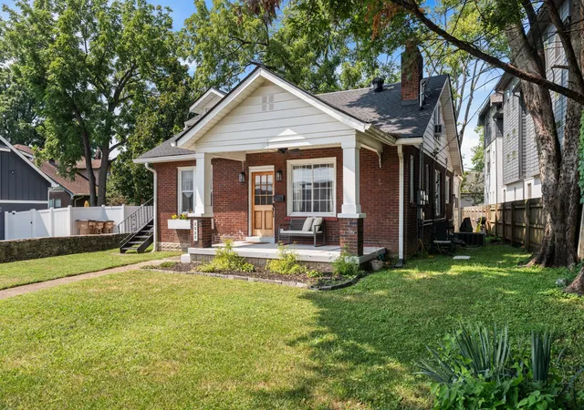 Photo 2 of Single family home for sale at 2025 Beech Ave, Nashville, TN 37204 | MLS# 3512844 | Listing updated on 2026-09-15