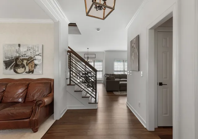Photo 3 of Single family home for sale at 812 Lynn Dr, Goodlettsville, TN 37072 | MLS# 3510977 | Listing updated on 2026-09-15
