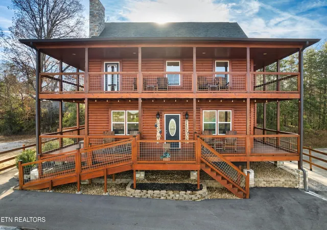 Photo 3 of Single family home for sale at 2822 Seth Rd, Pigeon Forge, TN 37863 | MLS# 3544467 | Listing updated on 2026-10-05