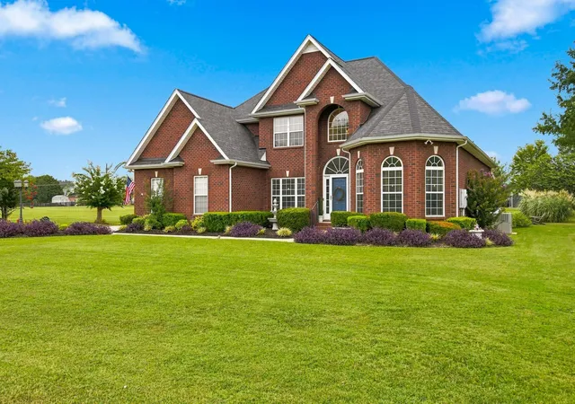 Photo 2 of Single family home for sale at 1216 Harvest Grv Blvd, Murfreesboro, TN 37129 | MLS# 3545711 | Listing updated on 2026-10-28