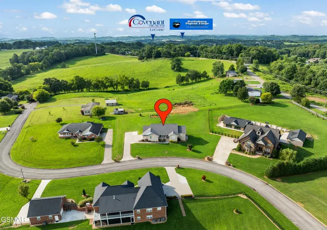 Photo 3 of Sale Pending at 1429 Alum Cave Cvs, Sevierville, TN 37862 | MLS# 3544643 | Listing updated on 2026-09-11