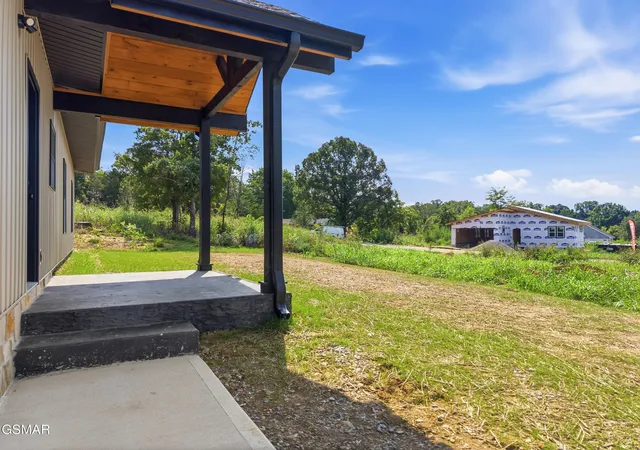 Photo 4 of Single family home for sale at 203 Granite Dr, Sevierville, TN 37876 | MLS# 3512537 | Listing updated on 2026-10-16