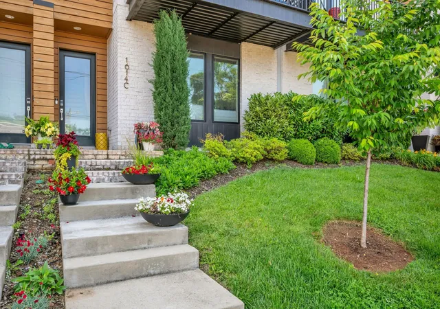 Photo 1 of Townhouse for sale at 1614c 4th Avenue N, Nashville, TN 37208 | MLS# 3513675 | Listing updated on 2026-10-06