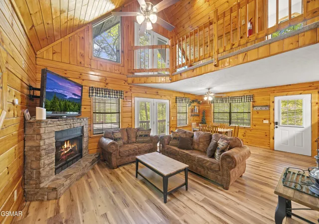 Photo 2 of Single family home for sale at 1656 Racoon Den Way, Sevierville, TN 37862 | MLS# 3512558 | Listing updated on 2026-09-11