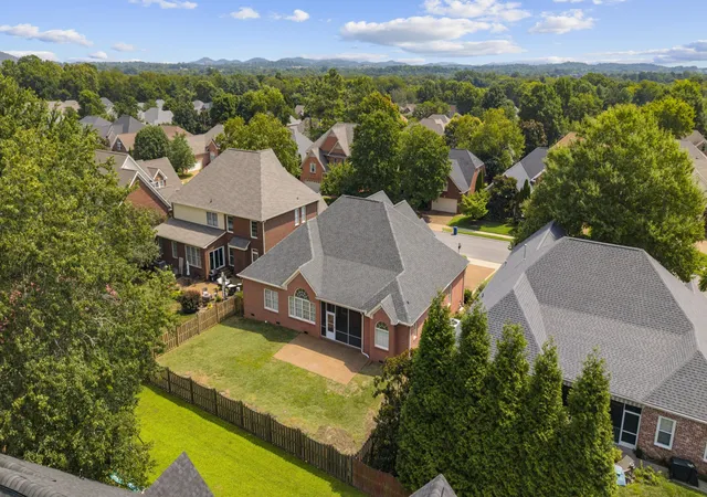 Photo 3 of Single family home for sale at 123 Gallagher Dr, Franklin, TN 37064 | MLS# 3512913 | Listing updated on 2026-10-28