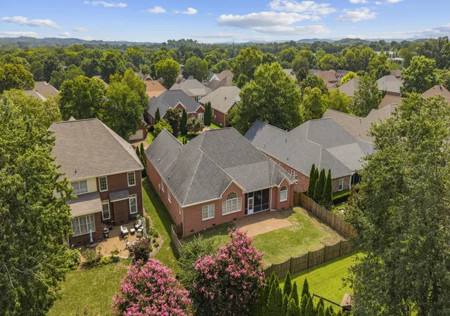 Photo 4 of Single family home for sale at 123 Gallagher Dr, Franklin, TN 37064 | MLS# 3512913 | Listing updated on 2026-10-28