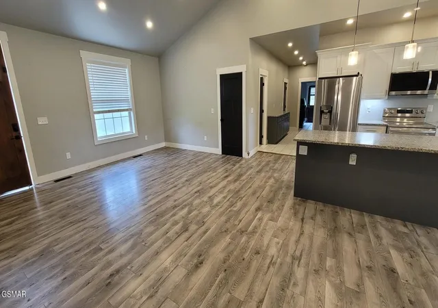 Photo 3 of Single family home for sale at 707 W Old A J Hwy, New Market, TN 37820 | MLS# 3512680 | Listing updated on 2026-09-14