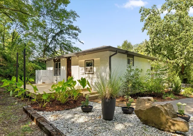 Photo 3 of Single family home for sale at 4504 Balcomb St, Chattanooga, TN 37409 | MLS# 3512736 | Listing updated on 2026-09-11