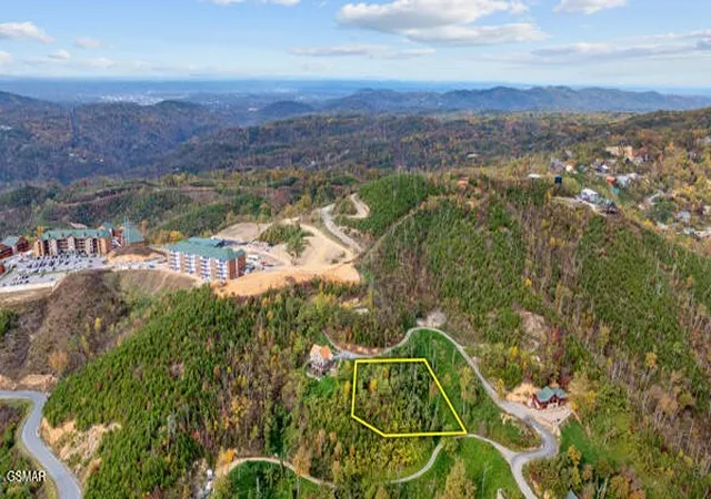 Photo 1 of Land for sale at 639 Kristis Pl, Gatlinburg, TN 37738 | MLS# 3512778 | Listing updated on 2026-09-11