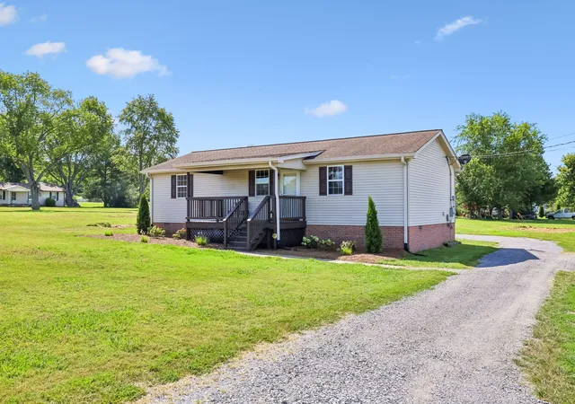 Photo 3 of Single family home for sale at 510 Neal Rd, Watertown, TN 37184 | MLS# 3526040 | Listing updated on 2026-09-23