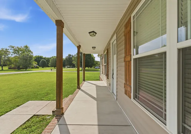 Photo 3 of Single family home for sale at 2648 Wayside Rd, Manchester, TN 37355 | MLS# 3519338 | Listing updated on 2026-09-24