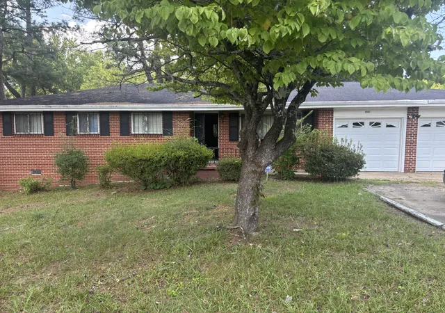 Photo 1 of Single family home for sale at 5507 Upshaw Dr, Chattanooga, TN 37416 | MLS# 3512873 | Listing updated on 2026-09-11