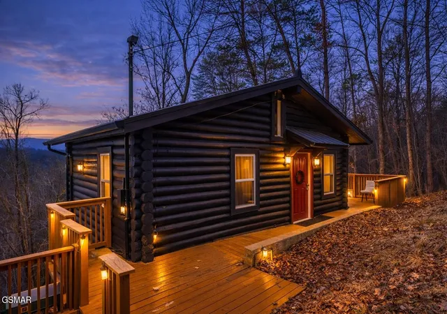 Photo 1 of Sale Pending at 1065 Shell Mountain Rd, Sevierville, TN 37876 | MLS# 3530338 | Listing updated on 2026-09-24