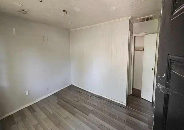 Photo 3 of Single family home for sale at 3223 Lincoln Ave, Nashville, TN 37218 | MLS# 3513650 | Listing updated on 2026-09-11