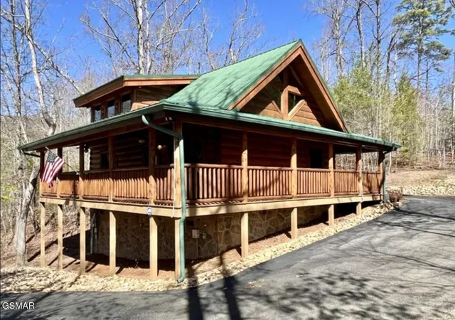 Photo 1 of Sale Pending at 2738 Murray Ridge Rd, Sevierville, TN 37876 | MLS# 3591791 | Listing updated on 2026-09-24
