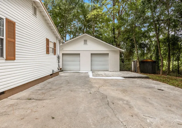 Photo 4 of Single family home for sale at 3223 Bates Dr, Rocky Face, GA 30740 | MLS# 3513173 | Listing updated on 2026-10-31
