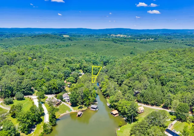 Photo 3 of Single family home for sale at 16129 Lakewood Dr, Sale Creek, TN 37373 | MLS# 3513187 | Listing updated on 2026-09-11