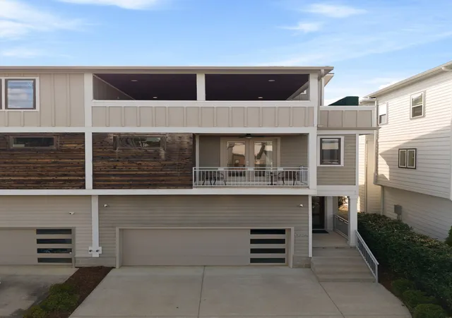 Photo 2 of Single family home for sale at 1002a Southside Ave, Nashville, TN 37203 | MLS# 3541538 | Listing updated on 2026-09-14