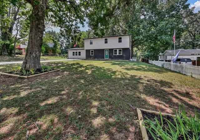 Photo 1 of Single family home for sale at 448 Appleton Dr, Clarksville, TN 37042 | MLS# 3515189 | Listing updated on 2026-09-09
