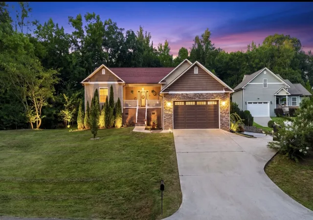 Photo 2 of Single family home for sale at 685 York Rd Ne, Cleveland, TN 37323 | MLS# 3527937 | Listing updated on 2026-09-23