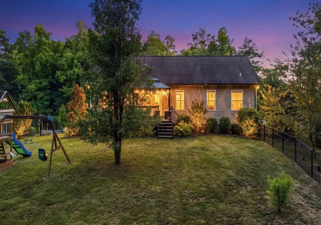 Photo 3 of Single family home for sale at 685 York Rd Ne, Cleveland, TN 37323 | MLS# 3527937 | Listing updated on 2026-10-12