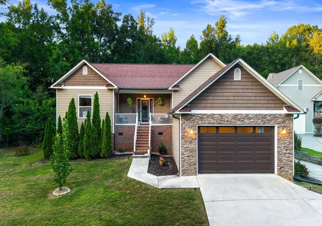 Photo 4 of Single family home for sale at 685 York Rd Ne, Cleveland, TN 37323 | MLS# 3527937 | Listing updated on 2026-10-12