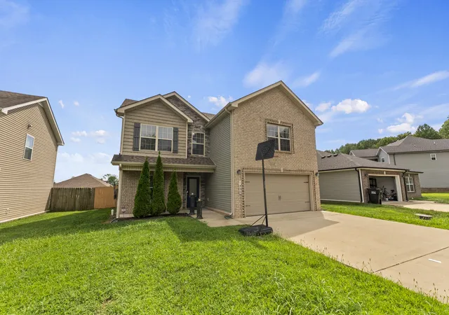 Photo 2 of Single family home for sale at 1200 Gentry Dr, Clarksville, TN 37043 | MLS# 3513564 | Listing updated on 2026-09-11