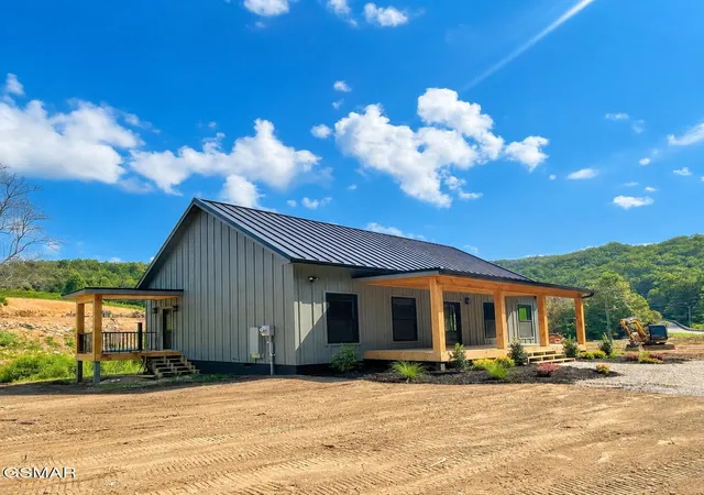 Photo 1 of Single family home for sale at 3749 Richardson Cvs Rd, Sevierville, TN 37876 | MLS# 3591795 | Listing updated on 2026-09-30