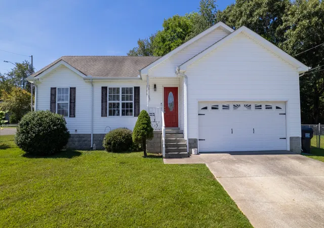 Single family home for sale at 507 Corlew Cir, White Bluff, TN 37187 | MLS# 3514118